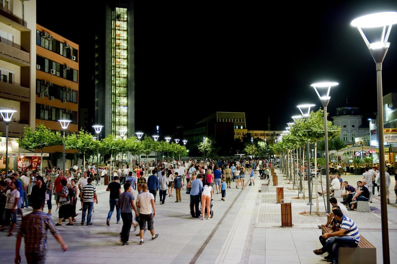 Boulevard Prishtina Enes 普里什蒂纳 外观 照片