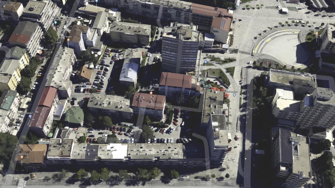 Boulevard Prishtina Enes 普里什蒂纳 外观 照片